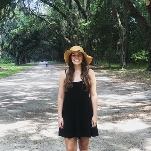 Meet your Posher, Genny